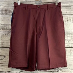 HAGGAR Men’s Flat Front Dress Shorts Port Red Size 32”